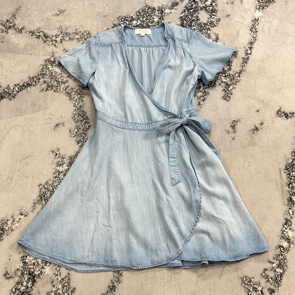 Cloth & Stone Chambray Wrap Dress Lyocell Blue Short Sleeve Women's M